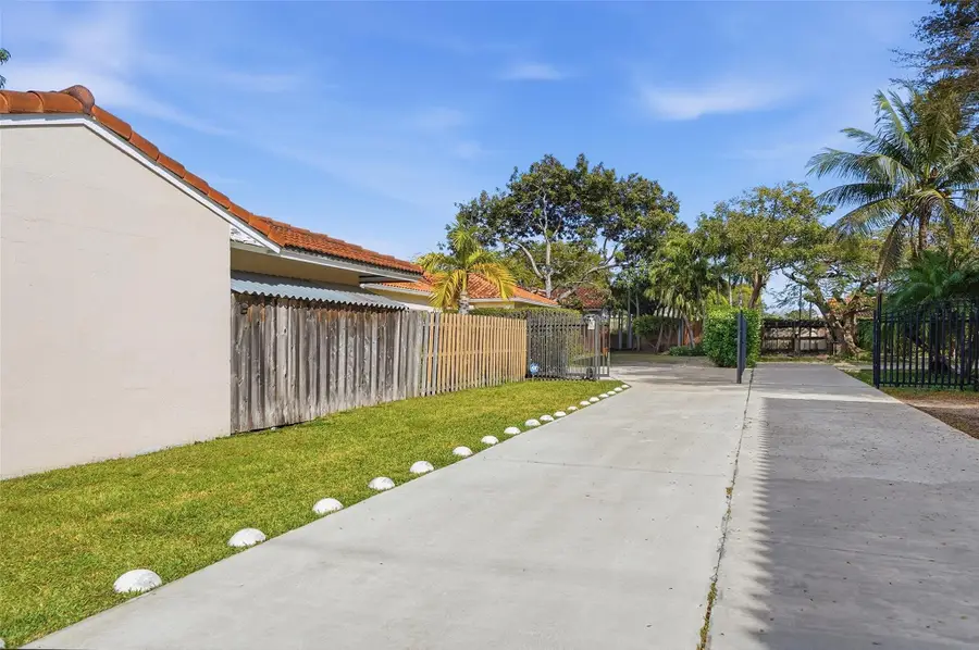 16921 SW 92nd Court, Palmetto Bay, FL 33157 - #2