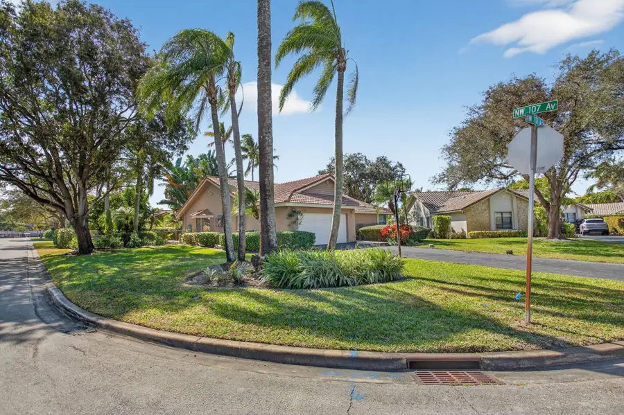 274 NW 107th Avenue, Coral Springs, FL 33071 - #2