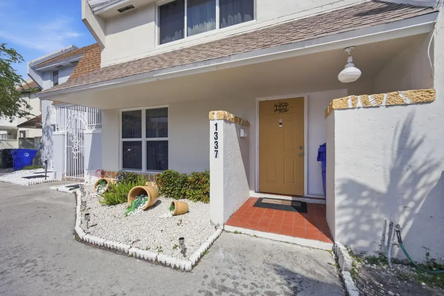 1337 Seaview #1337, Pompano Beach, FL 33068 - #2