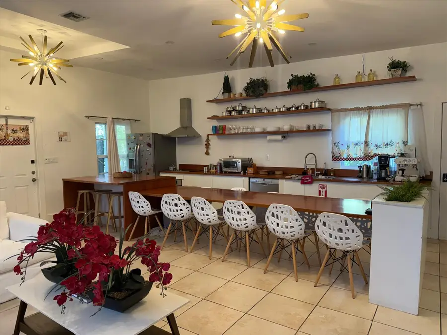 1120 NE 2nd Avenue, Fort Lauderdale, FL 33304 - #2