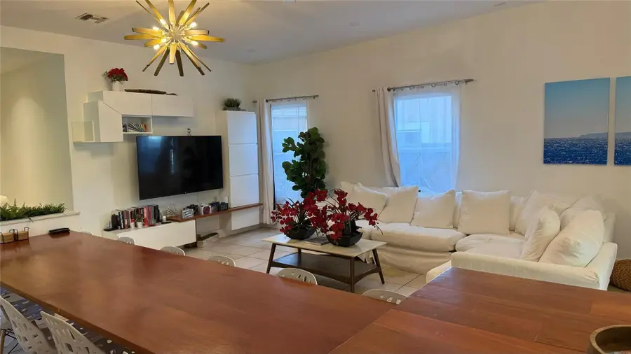 1120 NE 2nd Avenue, Fort Lauderdale, FL 33304 - #3