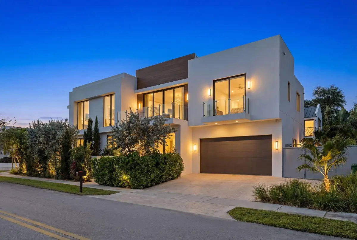 1111 SE 9th Avenue, Fort Lauderdale, FL 33316 - #1