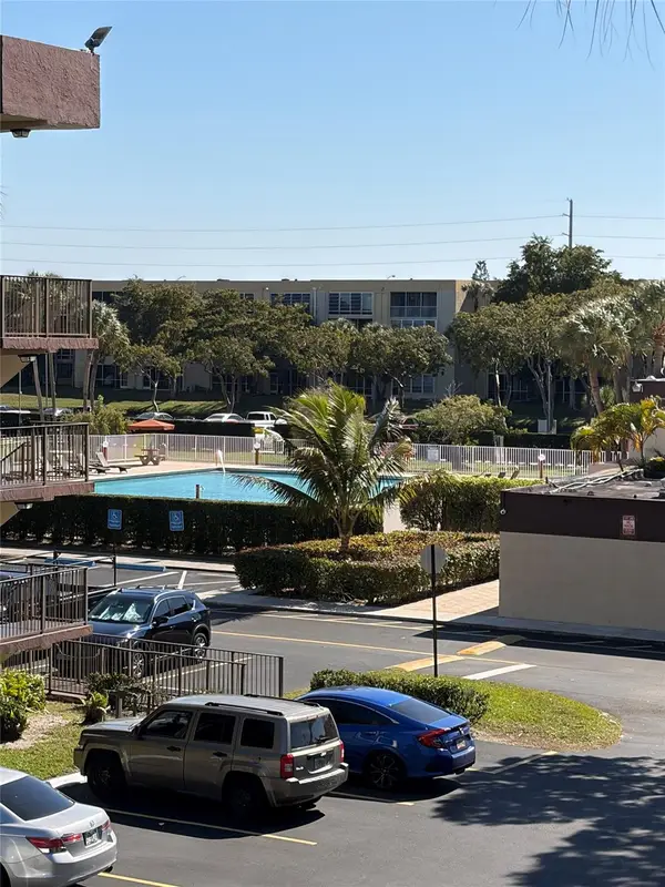 Address Withheld By Seller, Tamarac, FL 33319