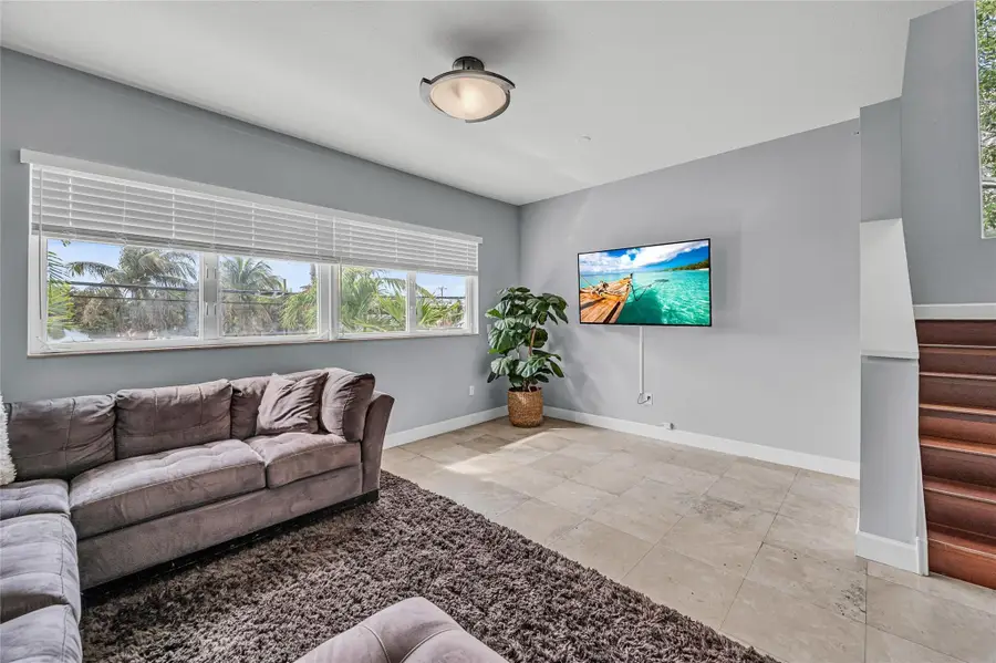 832 N Victoria Park Road #832, Fort Lauderdale, FL 33304 - #3