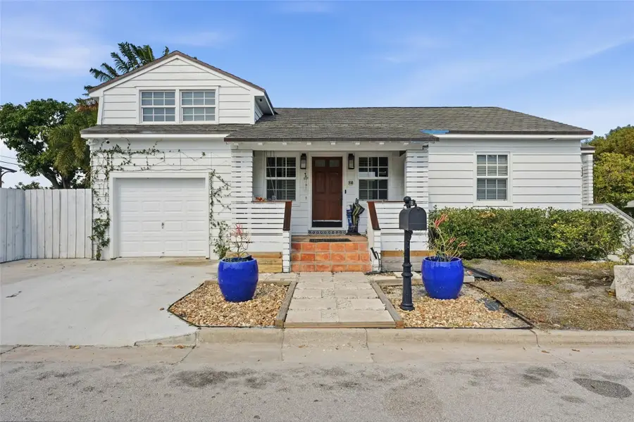 702 N 11th Avenue, Lake Worth Beach, FL 33460 - #2