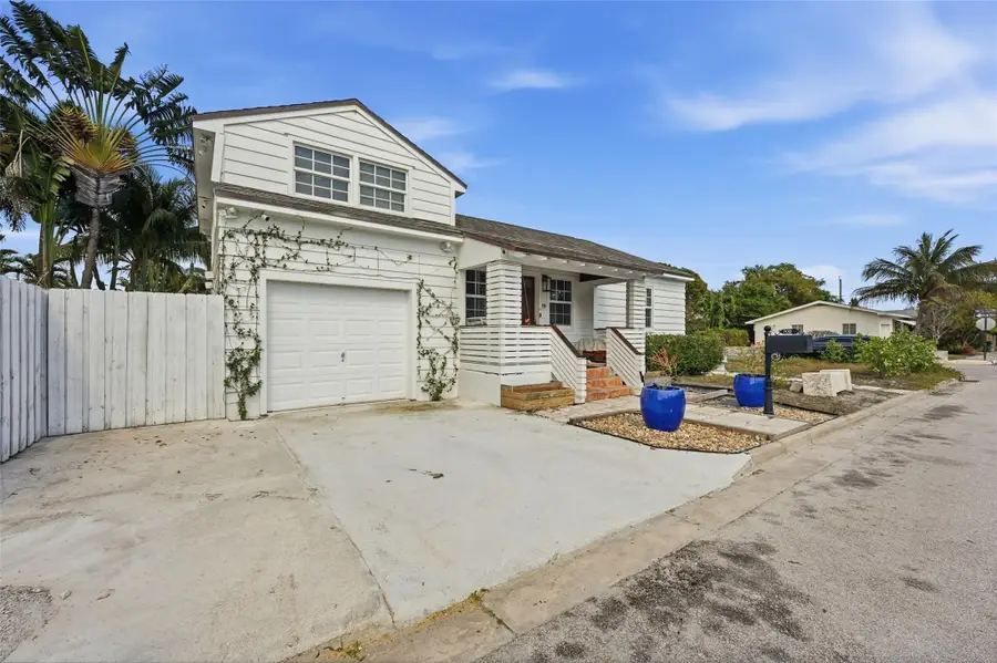 702 N 11th Avenue, Lake Worth Beach, FL 33460 - #3