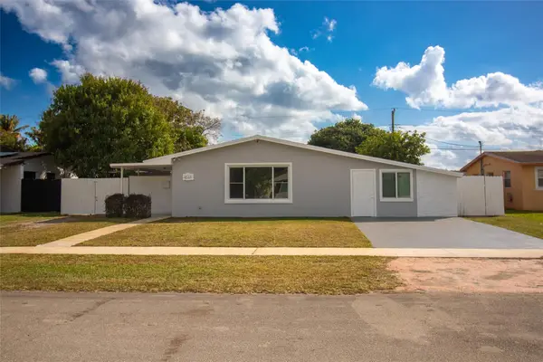 6540 Garfield Street, Hollywood, FL 33024