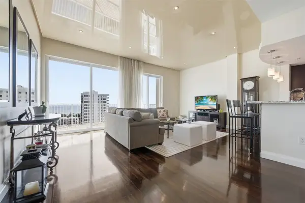 3020 NE 32nd Avenue #PH5, Fort Lauderdale, FL 33308