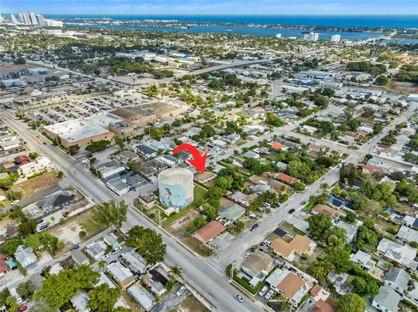 842 Kaye Street, West Palm Beach, FL 33405