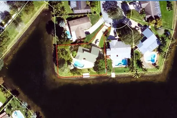 3700 Beach Way, Hollywood, FL 33026