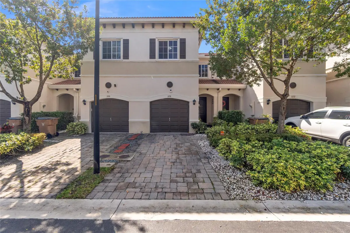 326 NE 47th Place, Pompano Beach, FL 33064 - #1