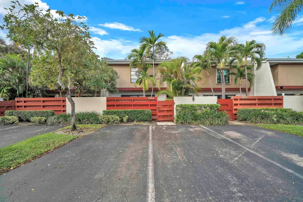 3904 Parkside Lane, Hollywood, FL 33021 - #1