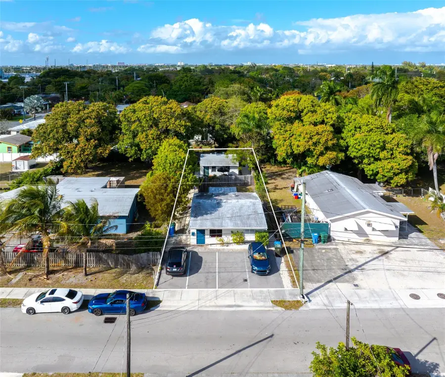 659 NE 32nd Street, Fort Lauderdale, FL 33334 - #3