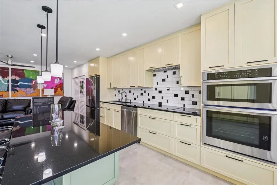 3233 NE 34th Street #812a, Fort Lauderdale, FL 33308 - #2