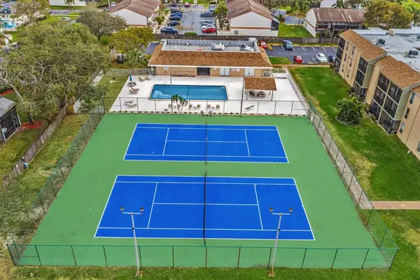 7175 Orange Drive #111H, Davie, FL 33314