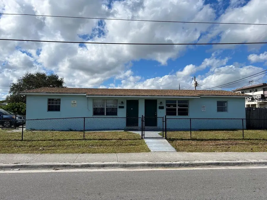 1203 NW 4th Street, Boynton Beach, FL 33435 - #2