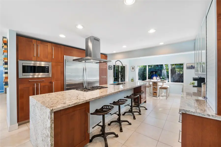 2716 NE 10th Terrace, Fort Lauderdale, FL 33334 - #3