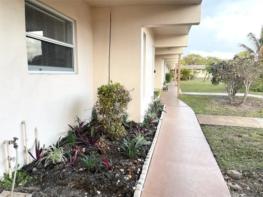 3000 NW 43rd Terrace #106, Lauderdale Lakes, FL 33313 - #2