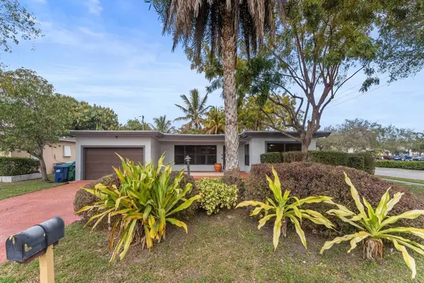 795 NE 165th Street, Miami, FL 33162