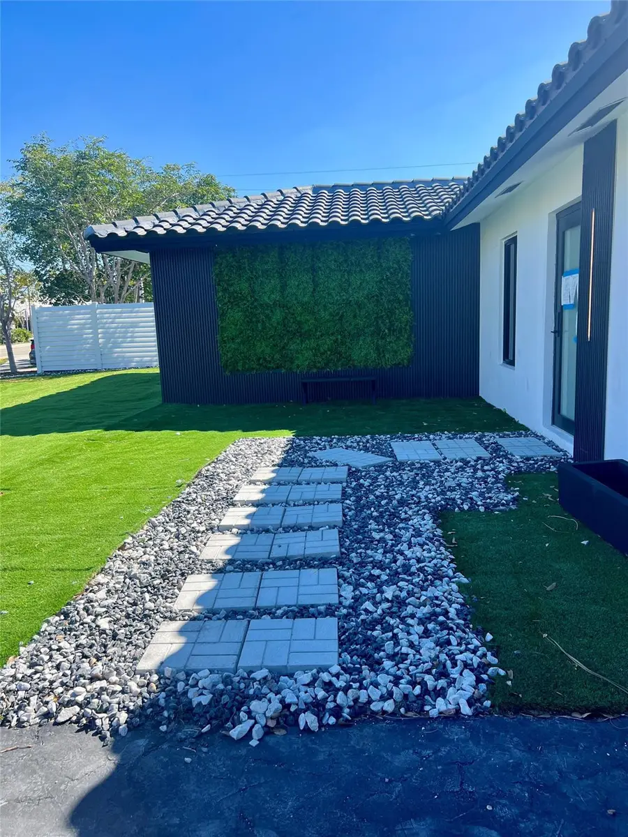 4721 Bayview Drive, Fort Lauderdale, FL 33308 - #2