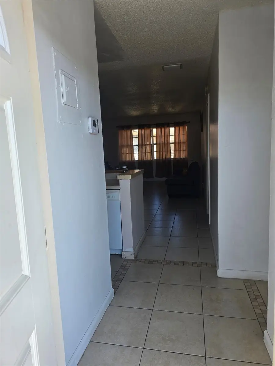 Address Withheld By Seller, Lauderdale Lakes, FL 33313 - #2