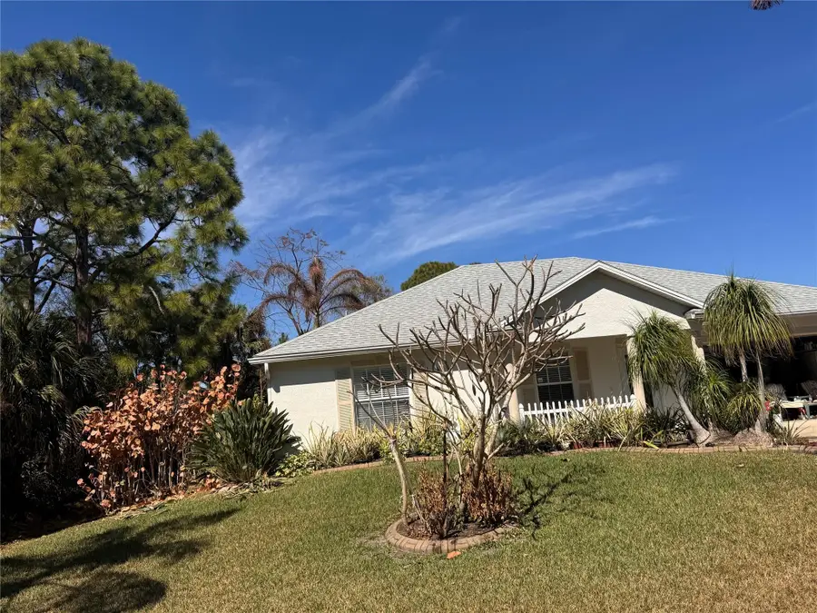 583 SE Jewell Street, Palm Bay, FL 32909 - #2