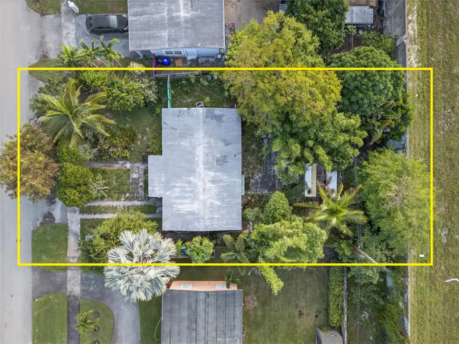 1802 Lauderdale Manor Drive, Fort Lauderdale, FL 33311 - #2