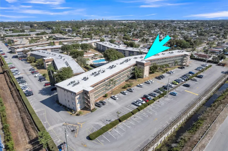 300 Village Green Circle #210, Palm Springs, FL 33461 - #2