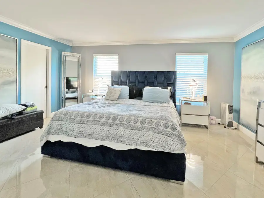 661 NW 42nd Avenue, Pompano Beach, FL 33066 - #3