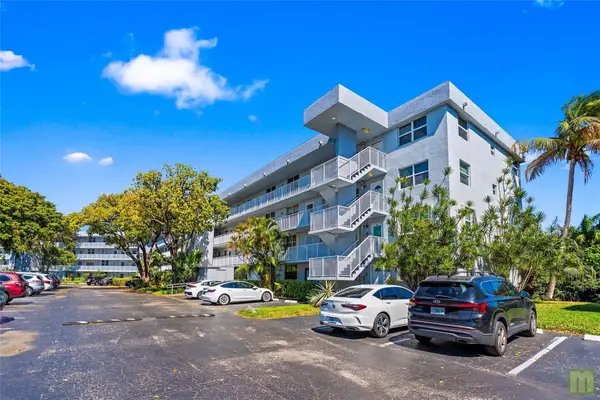 105 Royal Park Drive #2G, Fort Lauderdale, FL 33309