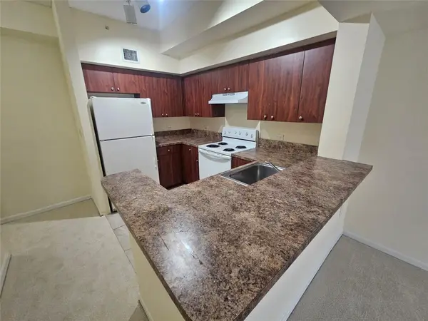 2961 NE 185th Street #1609, Miami, FL 33180