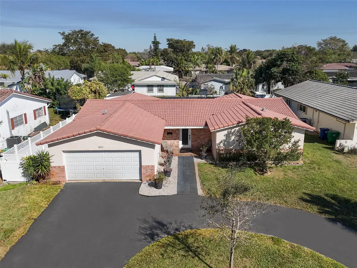 3971 NW 108th Avenue, Coral Springs, FL 33065 - #1