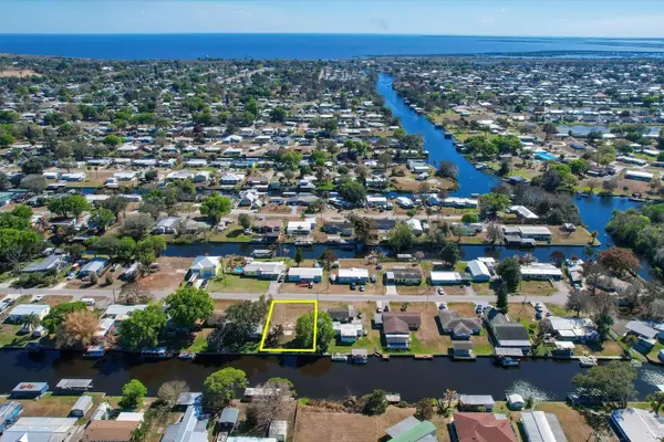 2937 SE 21st Court, Okeechobee, FL 34974