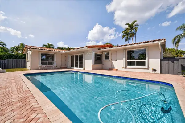 1762 NE 38th Street, Oakland Park, FL 33334