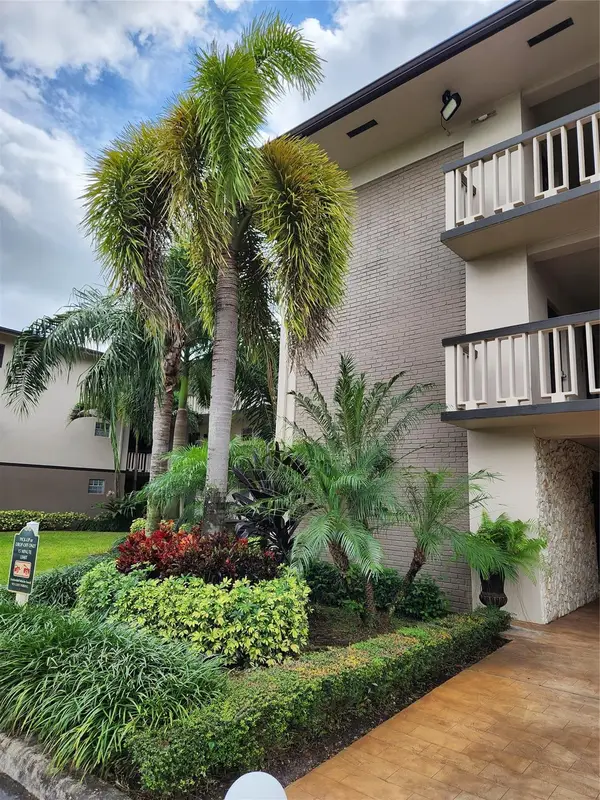 4900 Washington Street #309, Hollywood, FL 33021