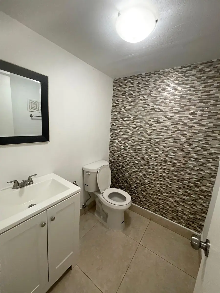 9365 Fontainebleau Boulevard #E117, Miami, FL 33172 - #2