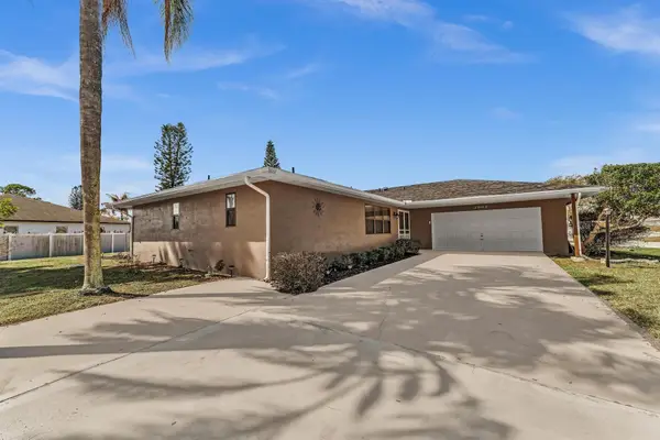 2002 SE Aneci Street, Port St Lucie, FL 34984