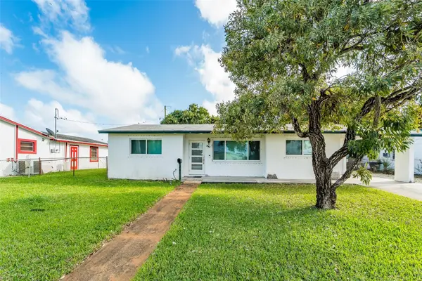 241 W 20th Street, Riviera Beach, FL 33404