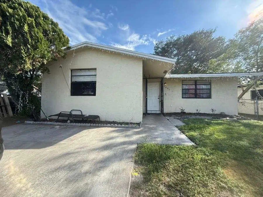 5836 Wiley Street, Hollywood, FL 33023 - #2