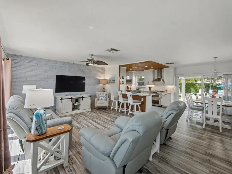 219 Blossom Lane, Palm Beach Shores, FL 33404 - #3