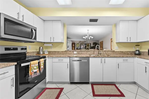 9716 Sills Drive #103, Boynton Beach, FL 33437