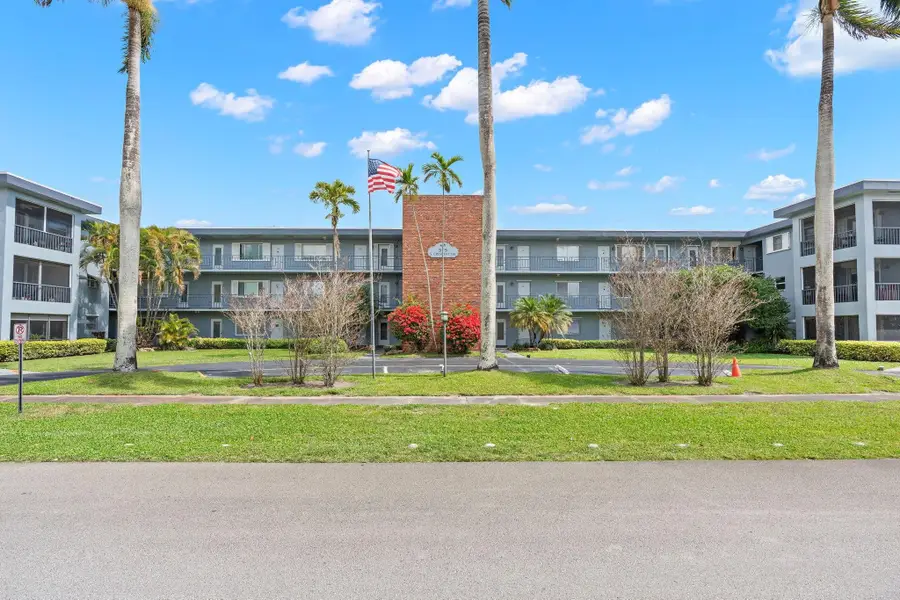 515 S Crescent Drive #302, Hollywood, FL 33021 - #2