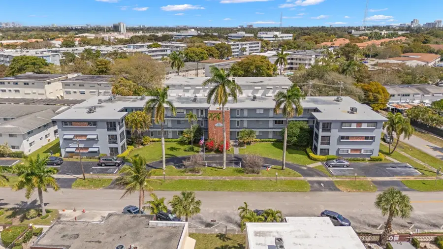 515 S Crescent Drive #302, Hollywood, FL 33021 - #3