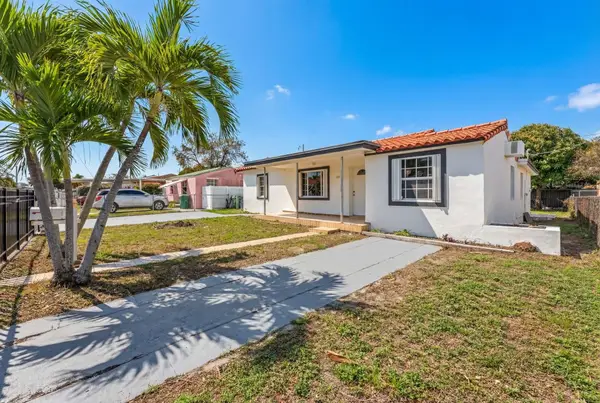 830 NW 30th Court, Miami, FL 33125