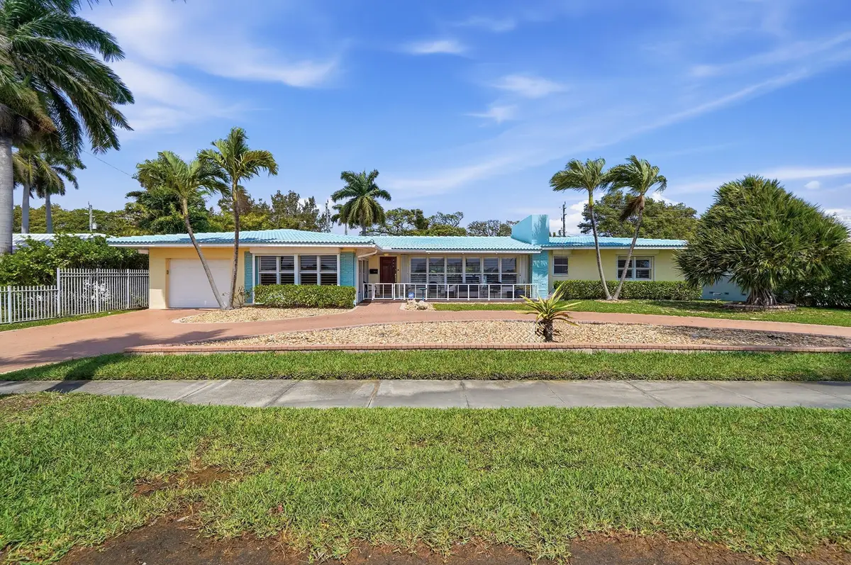 707 N Northlake Drive, Hollywood, FL 33019 - #1