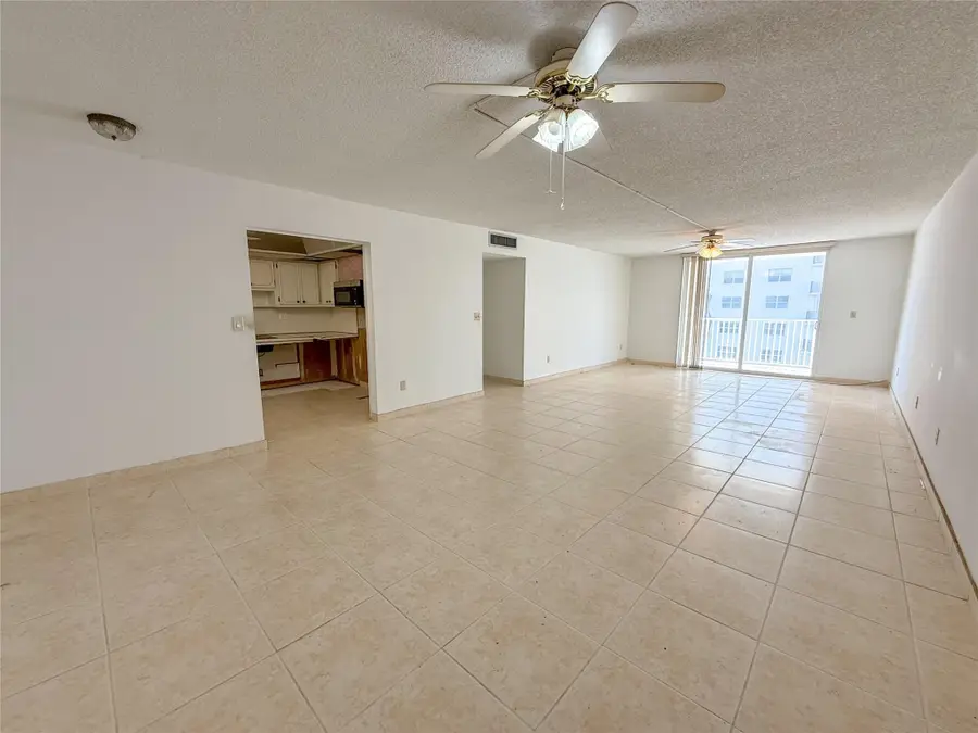 1401 S Ocean Drive #405, Hollywood, FL 33019 - #2