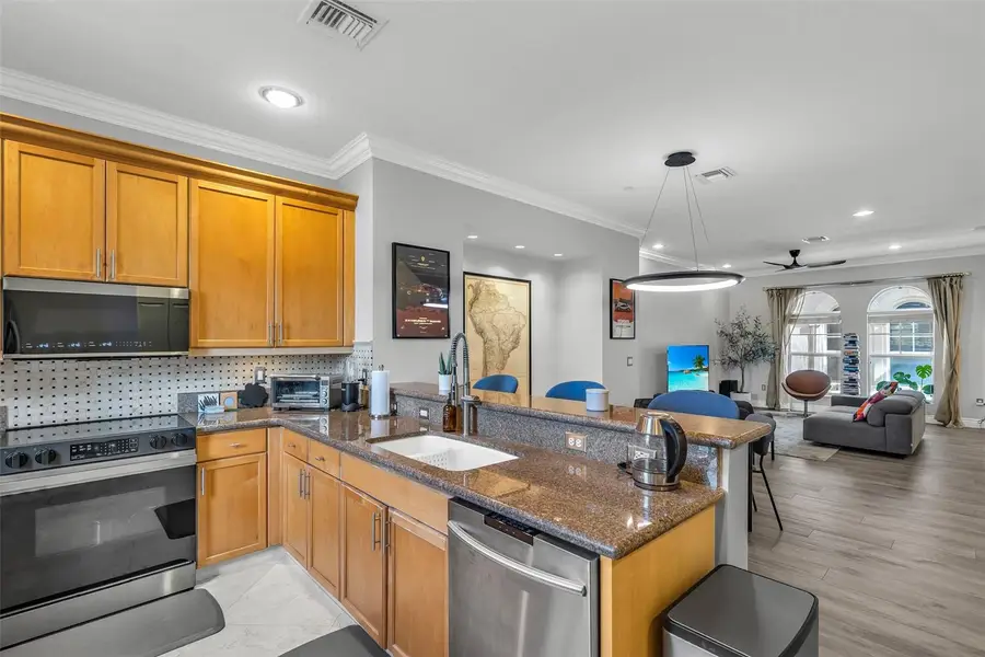 1033 NE 17th Way #1905, Fort Lauderdale, FL 33304 - #2