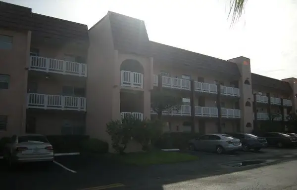 9541 Sunrise Lakes Boulevard #110, Sunrise, FL 33322