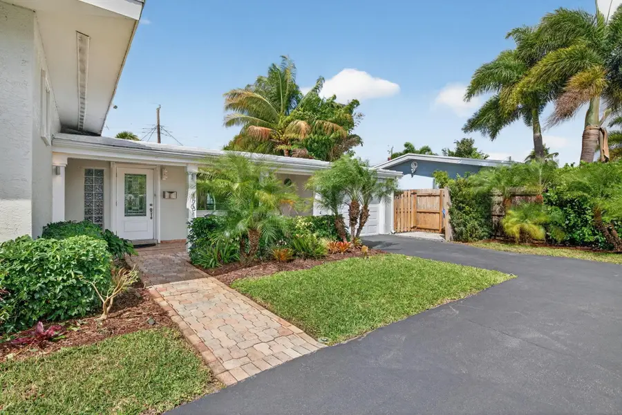 4781 NE 4th Avenue, Oakland Park, FL 33334 - #3