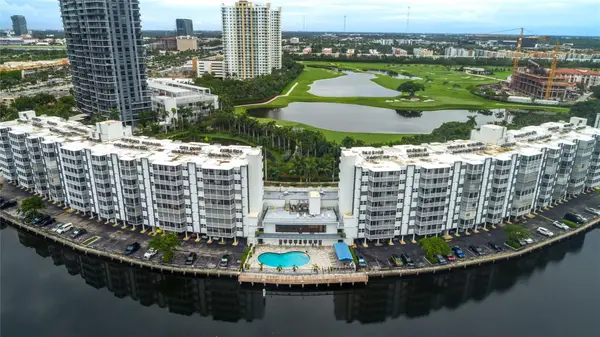 300 Diplomat Parkway #309, Hallandale Beach, FL 33009